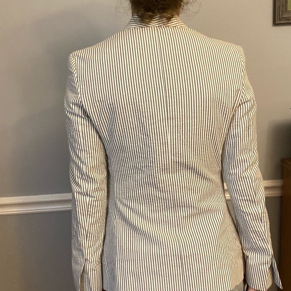Bespoke Grey and White Seersucker Jacket - Picture 5 of 13